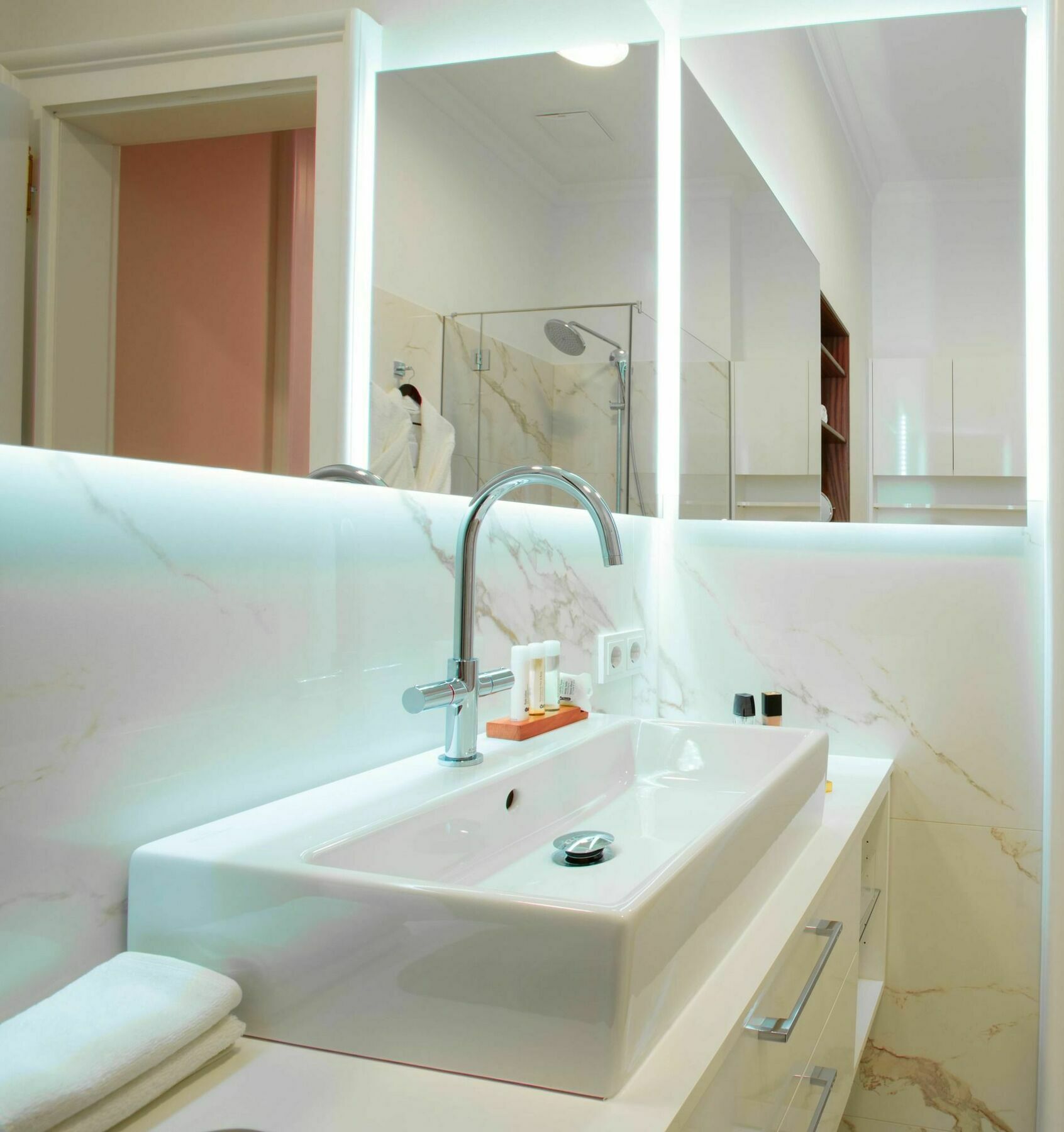 Imperium Residence - Experience The Most Luxurious Apartment In Vienna Center Dış mekan fotoğraf